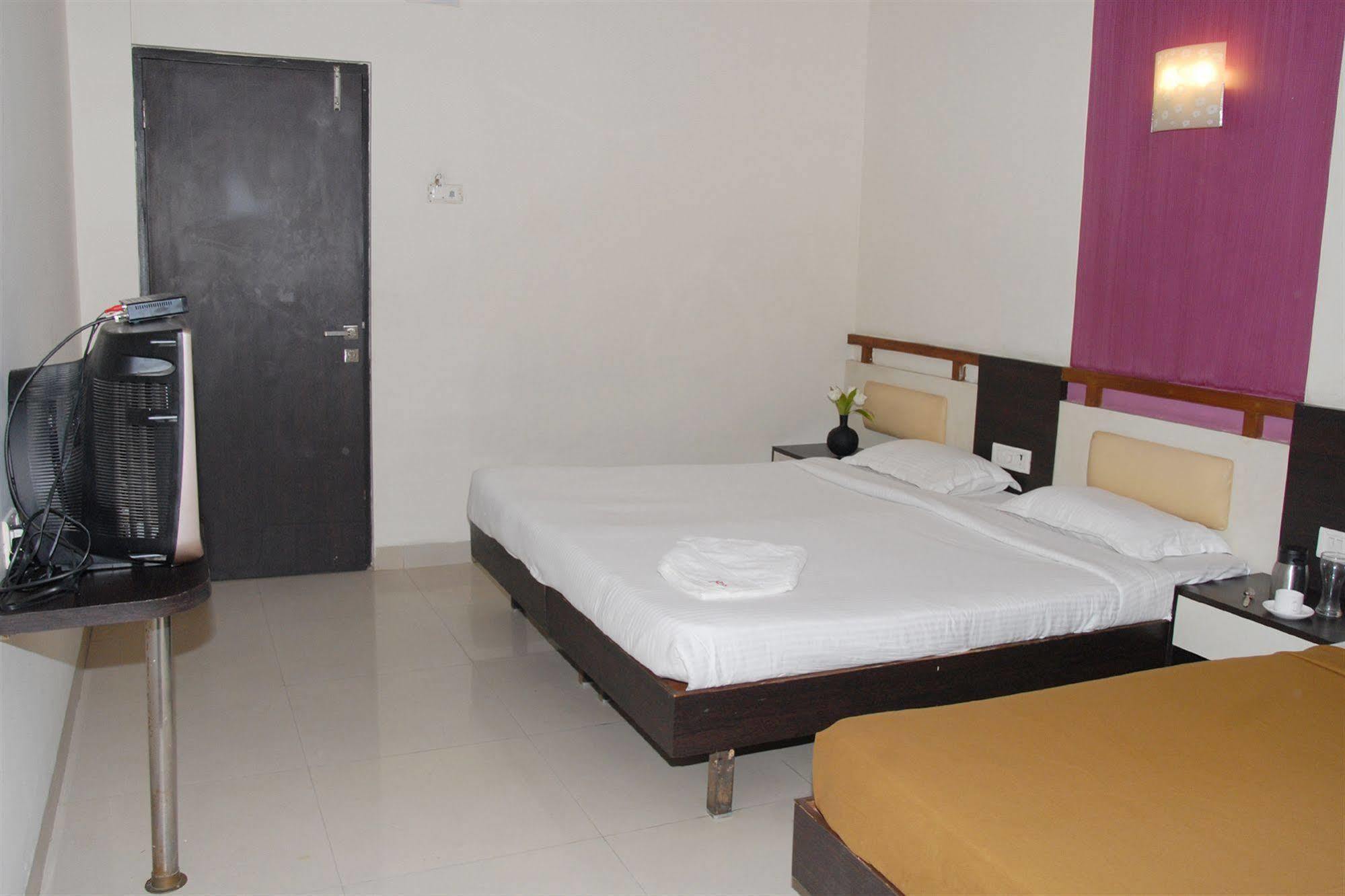 Hotel Enzo International Bangalore Eksteriør bilde